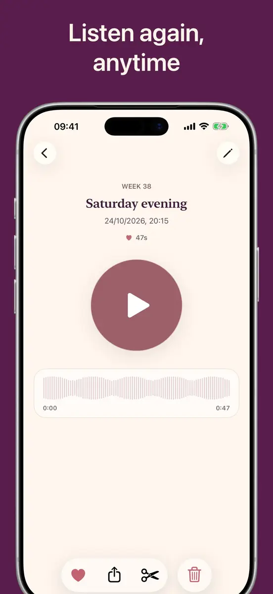 Snuggly playback screen for listening to a saved recording again