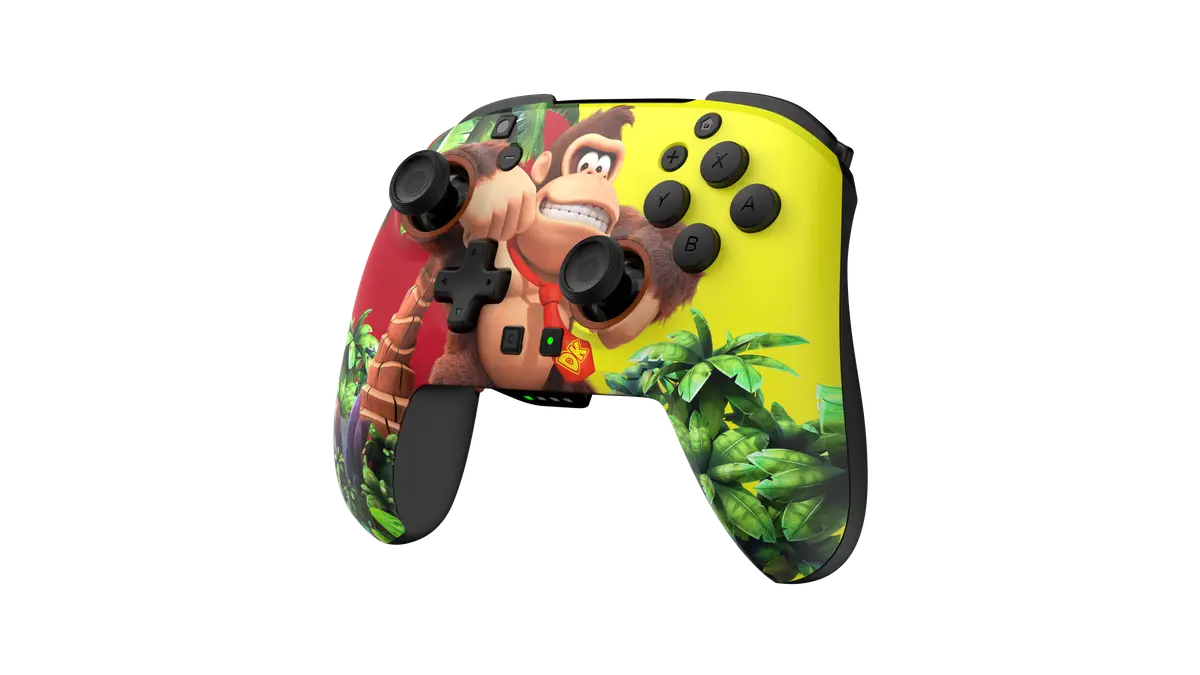 Turtle Beach Rematch controller seen from a different side in the Donkey Kong Jungle design